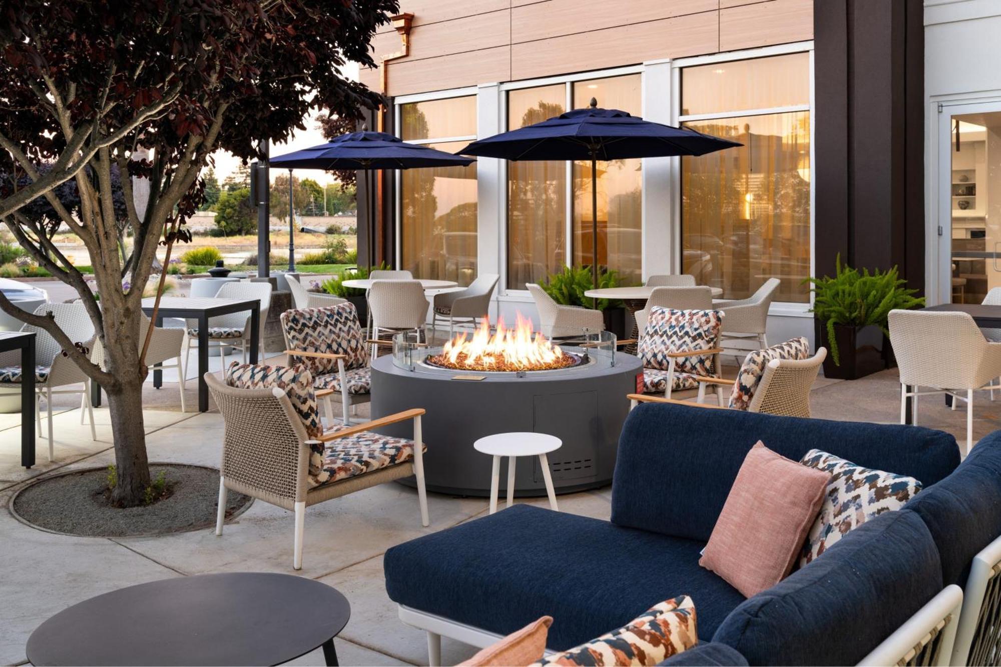 Courtyard San Francisco Airport Burlingame Hotell Exteriör bild
